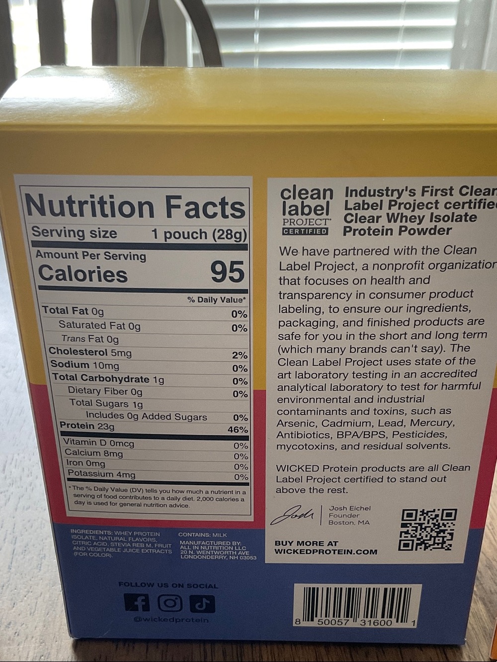 Clear Whey Isolate Variety Pack with Black Shaker - Picture 2 of 3